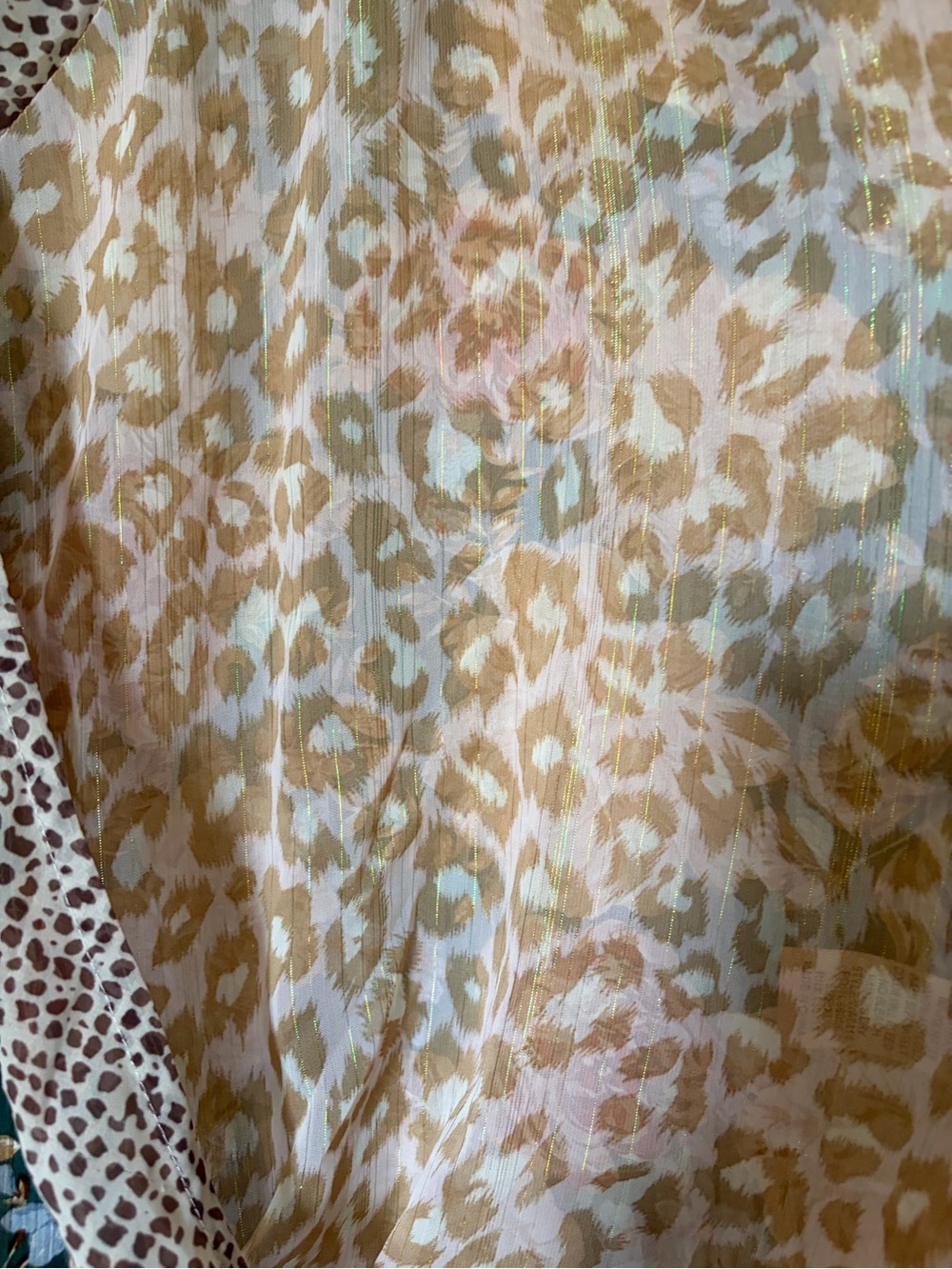 UMGEE chiffon shimmer wrap top - Picture 3 of 9